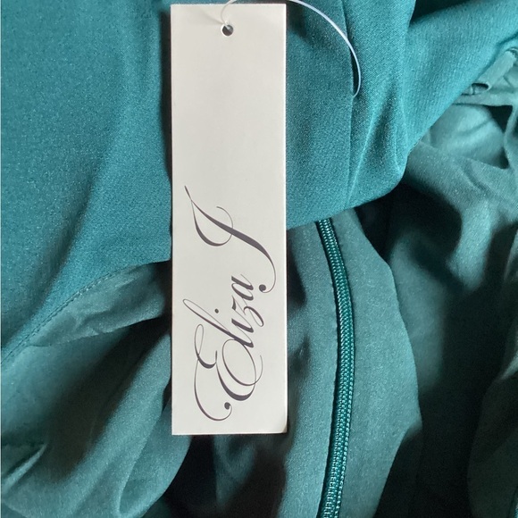 NWT Eliza J Side-Ruffled-Bow Laguna-Crepe Formal Sleeveless Gown‎ Size 22W - Picture 7 of 7